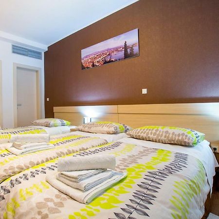 Apartments Dora Сплит Экстерьер фото