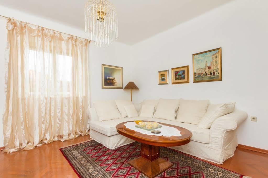 Apartments Dora Сплит Экстерьер фото