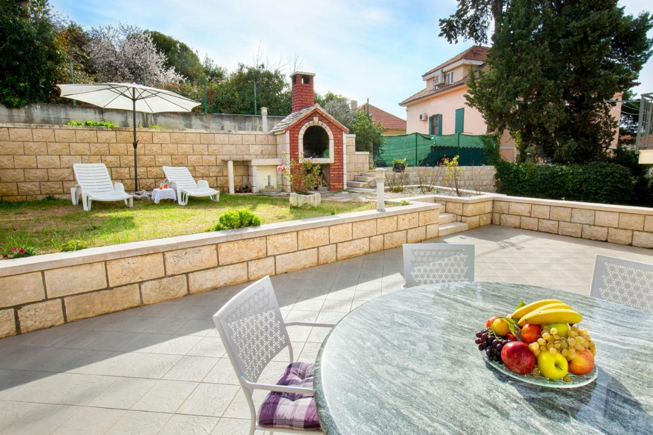 Apartments Dora Сплит Экстерьер фото