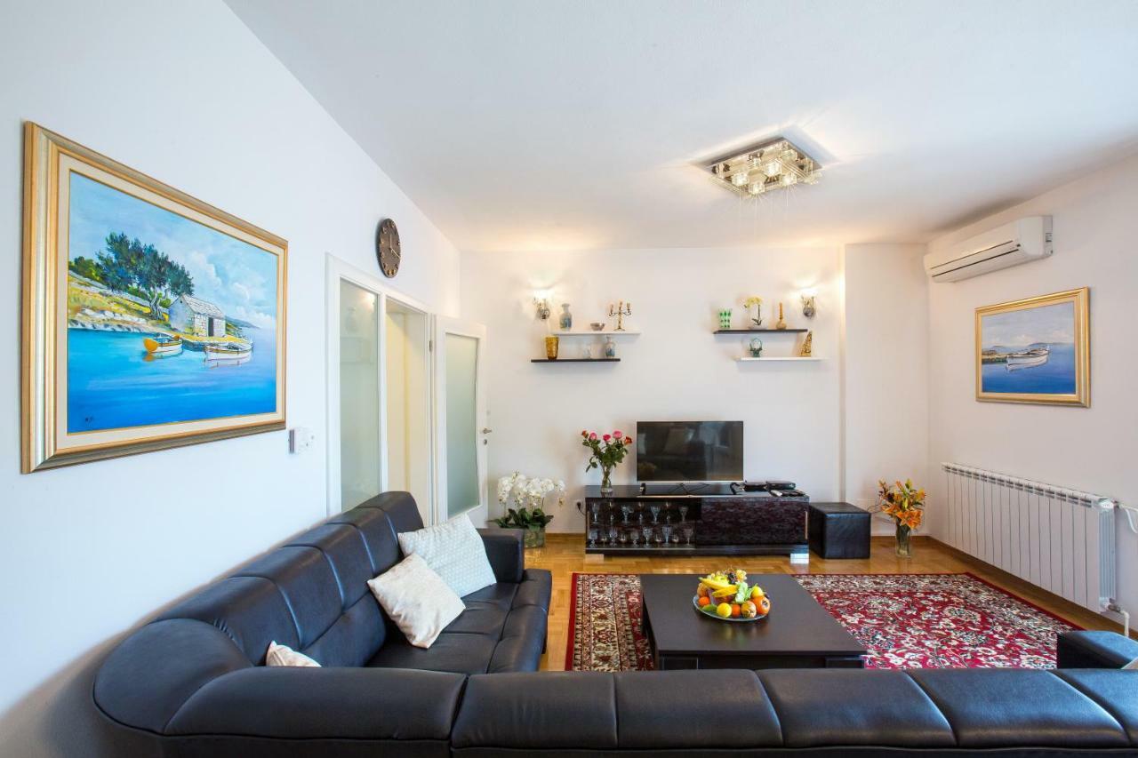Apartments Dora Сплит Экстерьер фото