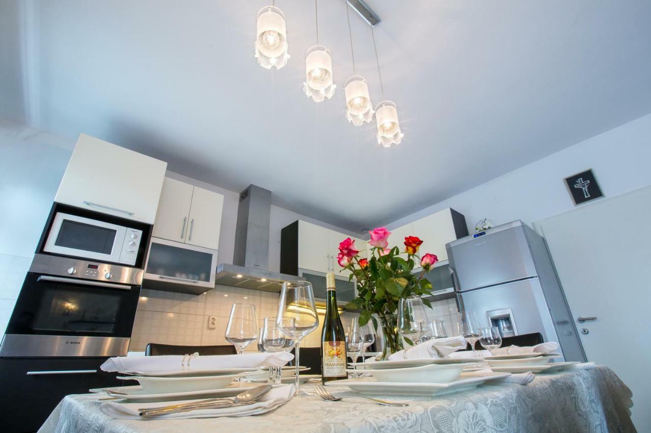 Apartments Dora Сплит Экстерьер фото