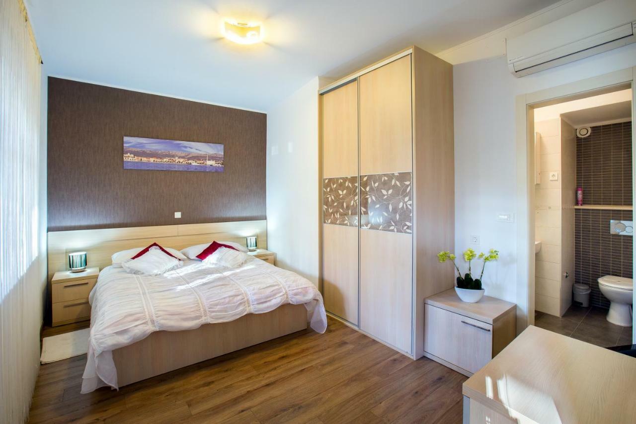 Apartments Dora Сплит Экстерьер фото