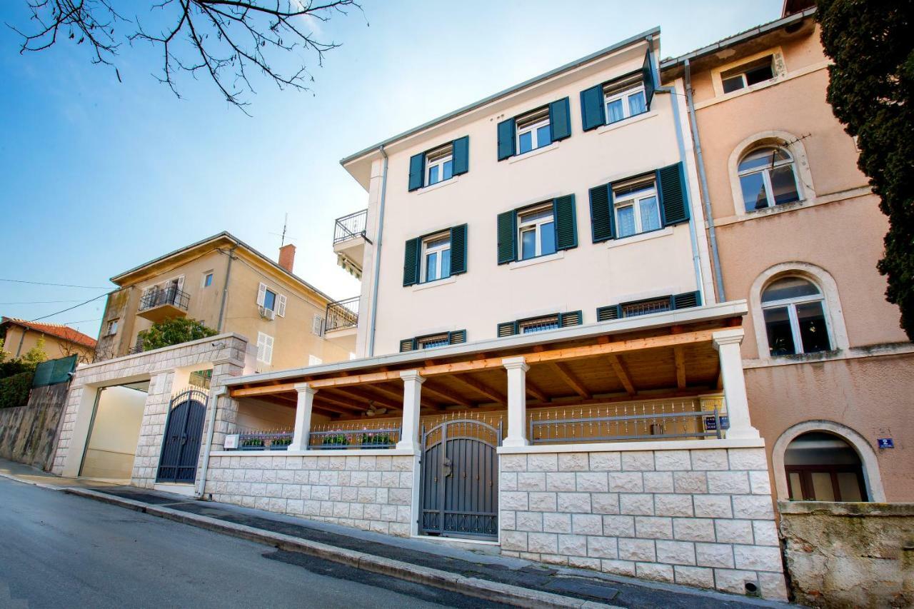 Apartments Dora Сплит Экстерьер фото